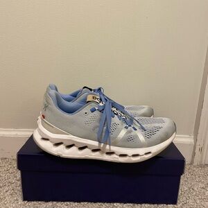 On Cloudsurfer Size 8